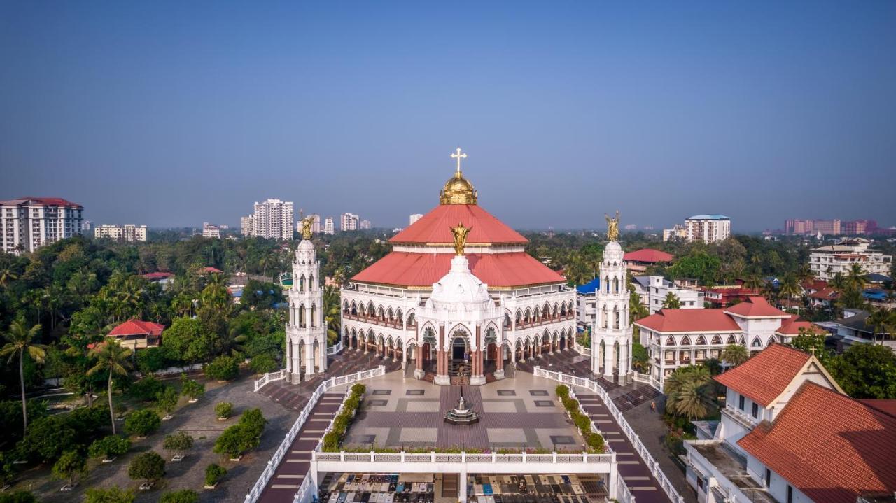 Resort Amritara The Poovath Beachfront Heritage,