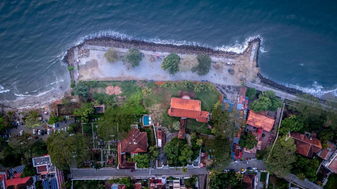 Amritara The Poovath Beachfront Heritage,