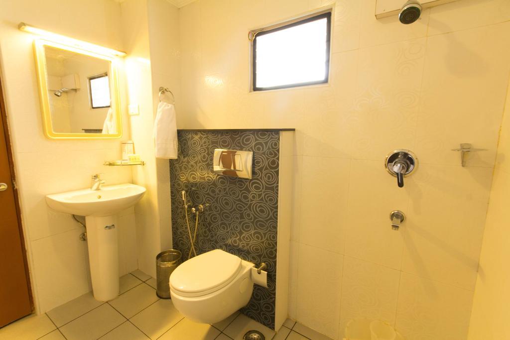 Aiswarya Hotel 3*