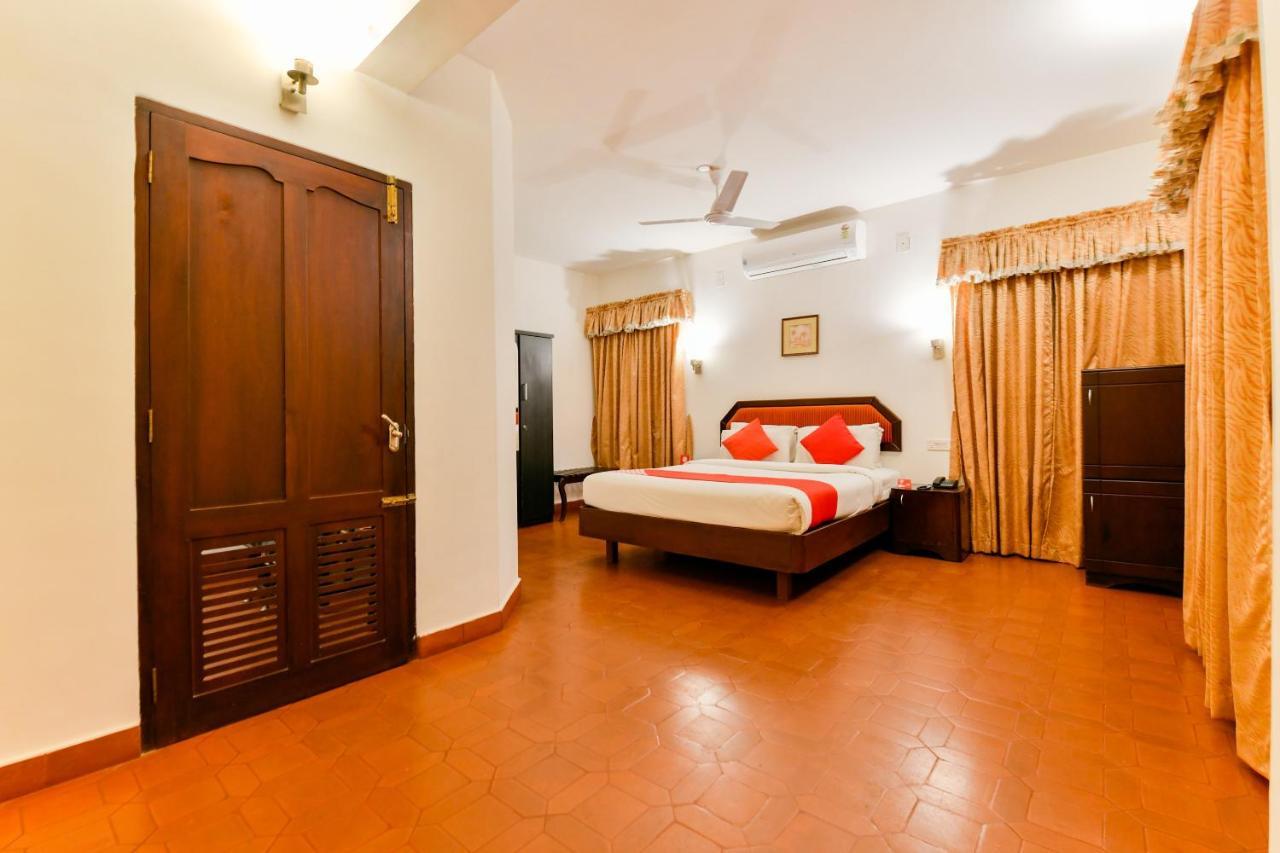 Oyo 16778 House Of Yesudas Hotel 3*