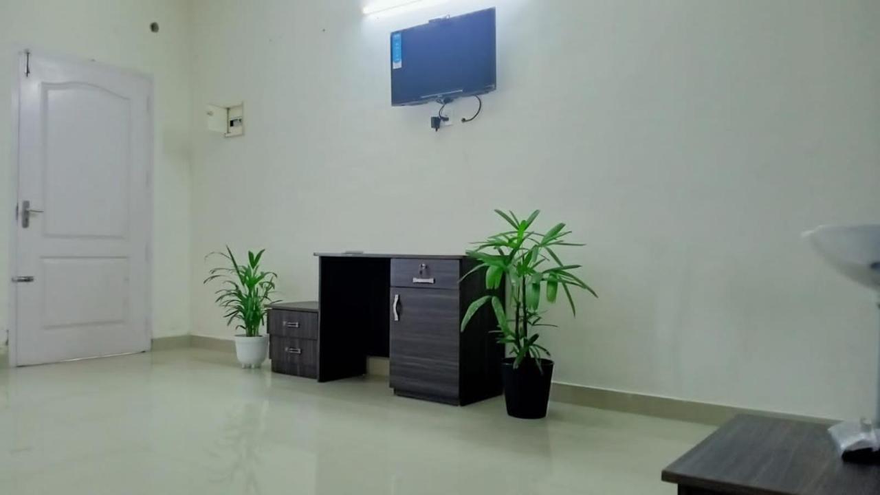 Apartment Amritakripa Appartments Kochi
