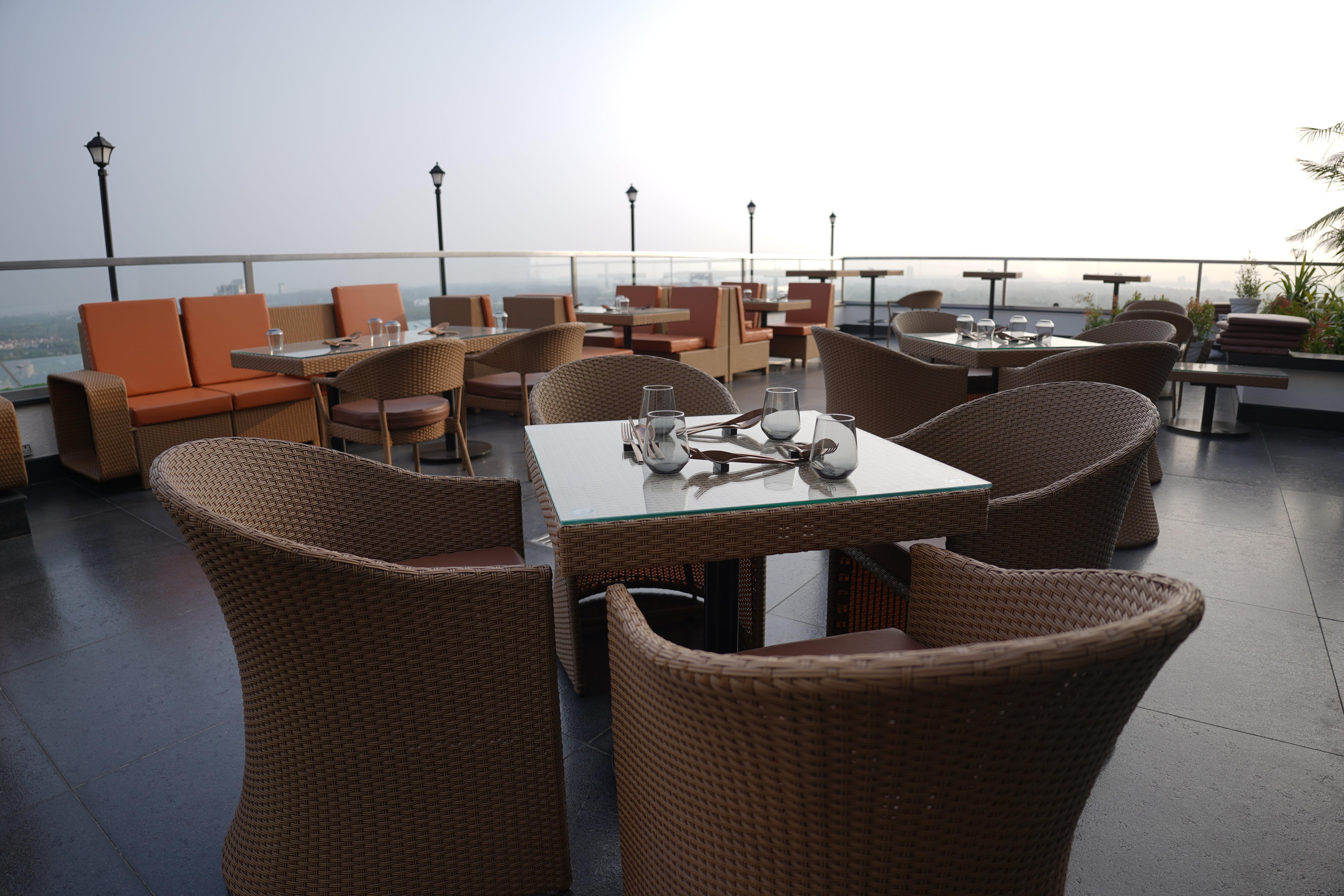 Crowne Plaza By Ihg Hotel