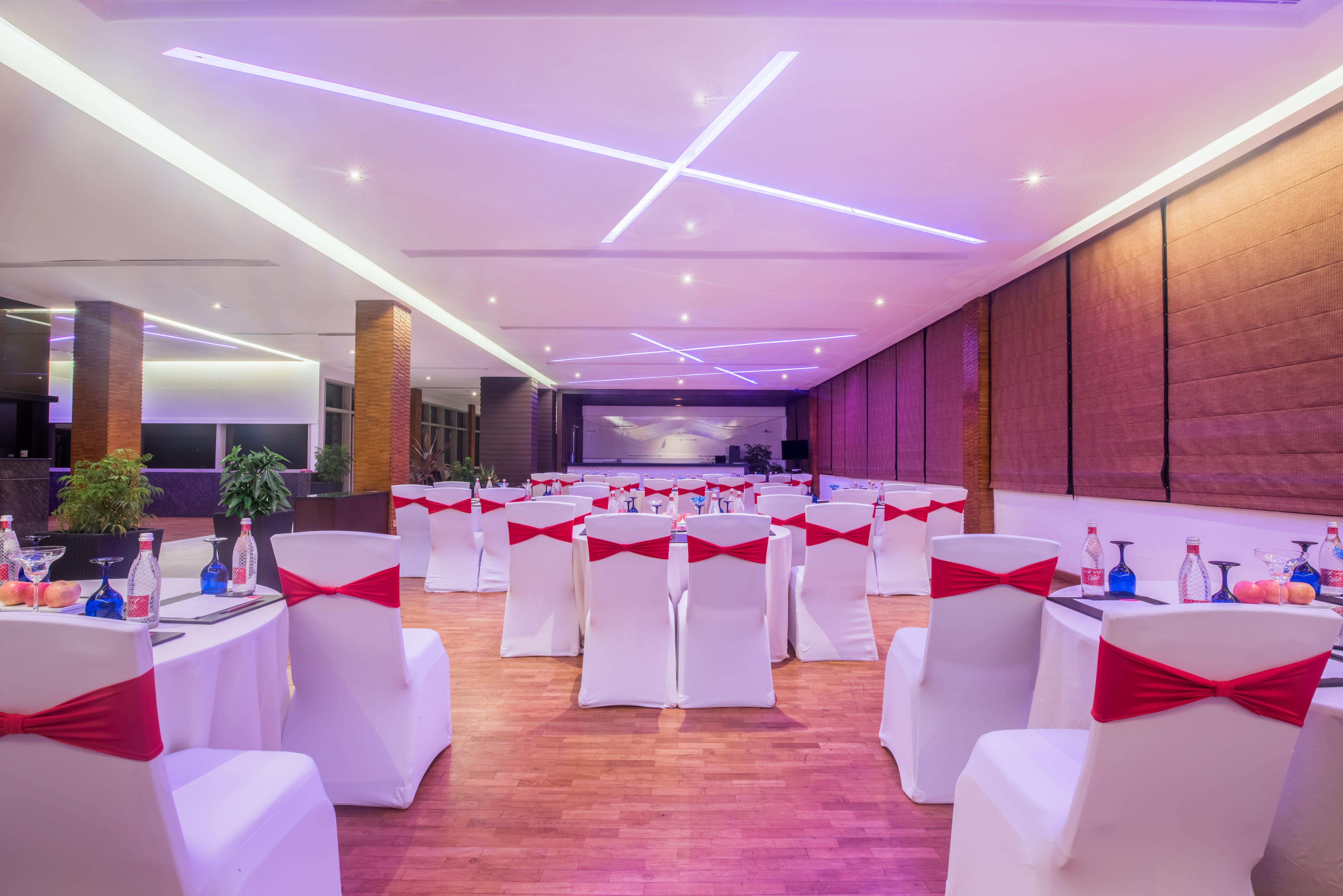 Crowne Plaza By Ihg Hotel Kochi