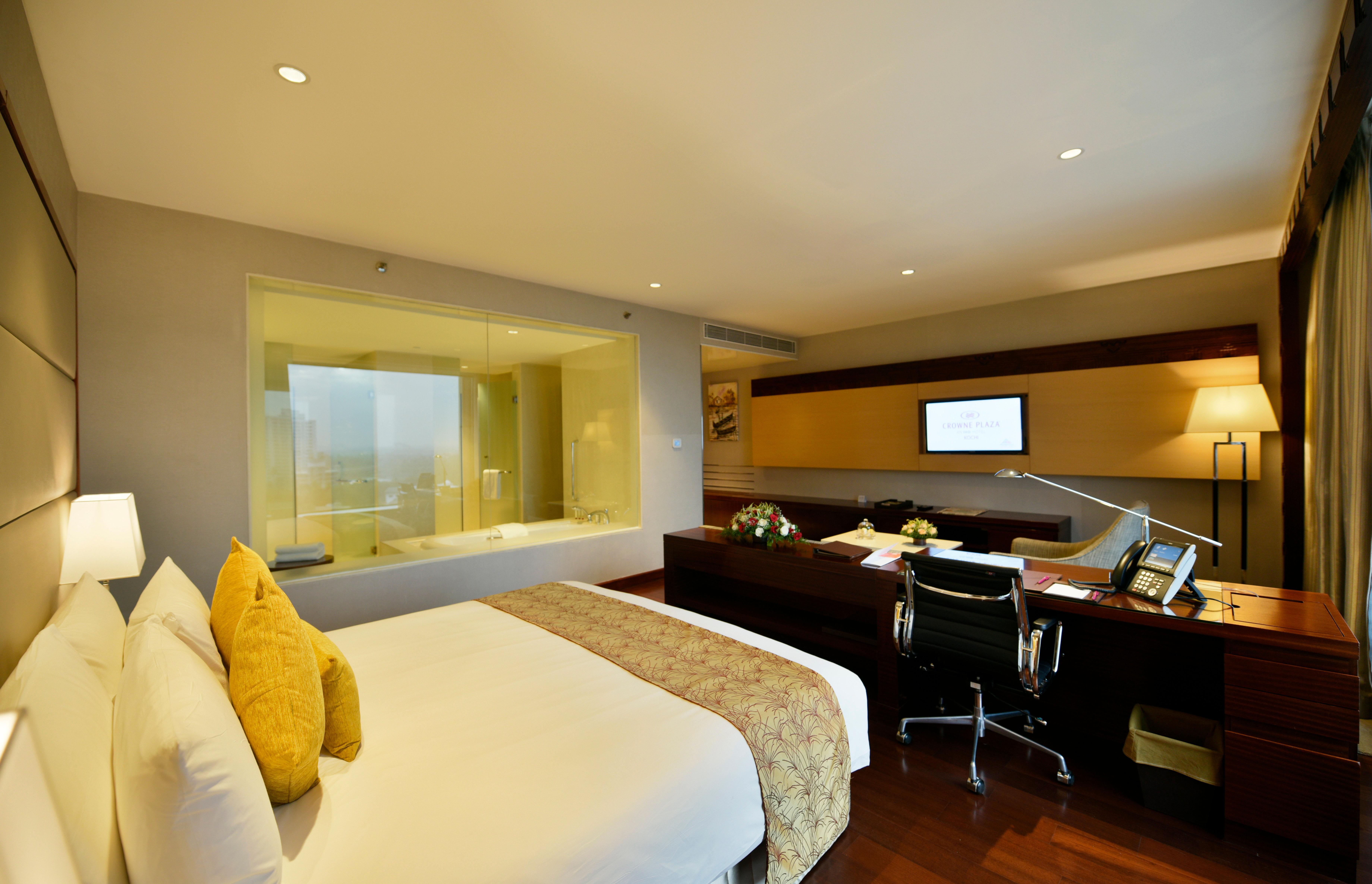 Hotel Crowne Plaza By Ihg 5*