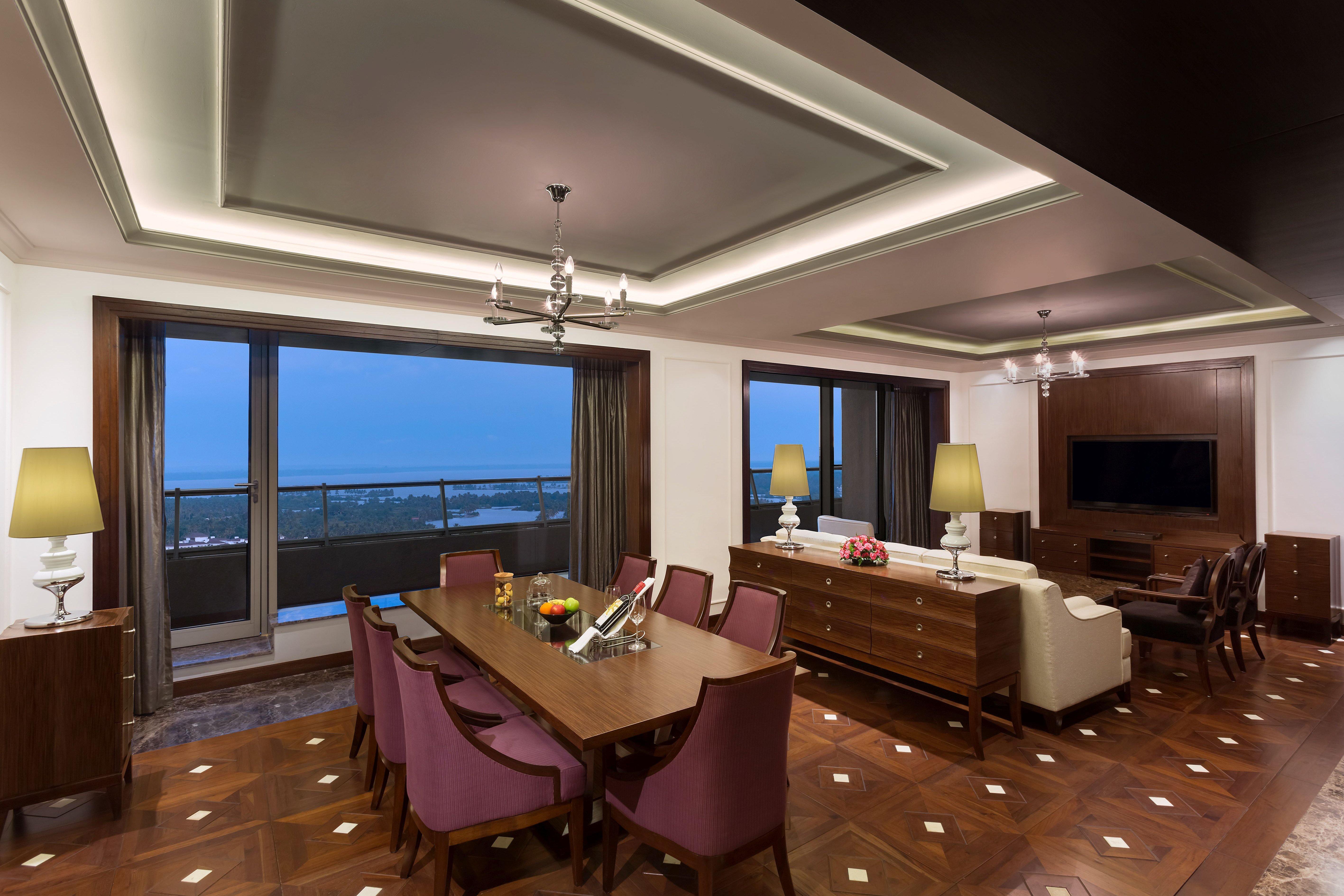 Crowne Plaza By Ihg