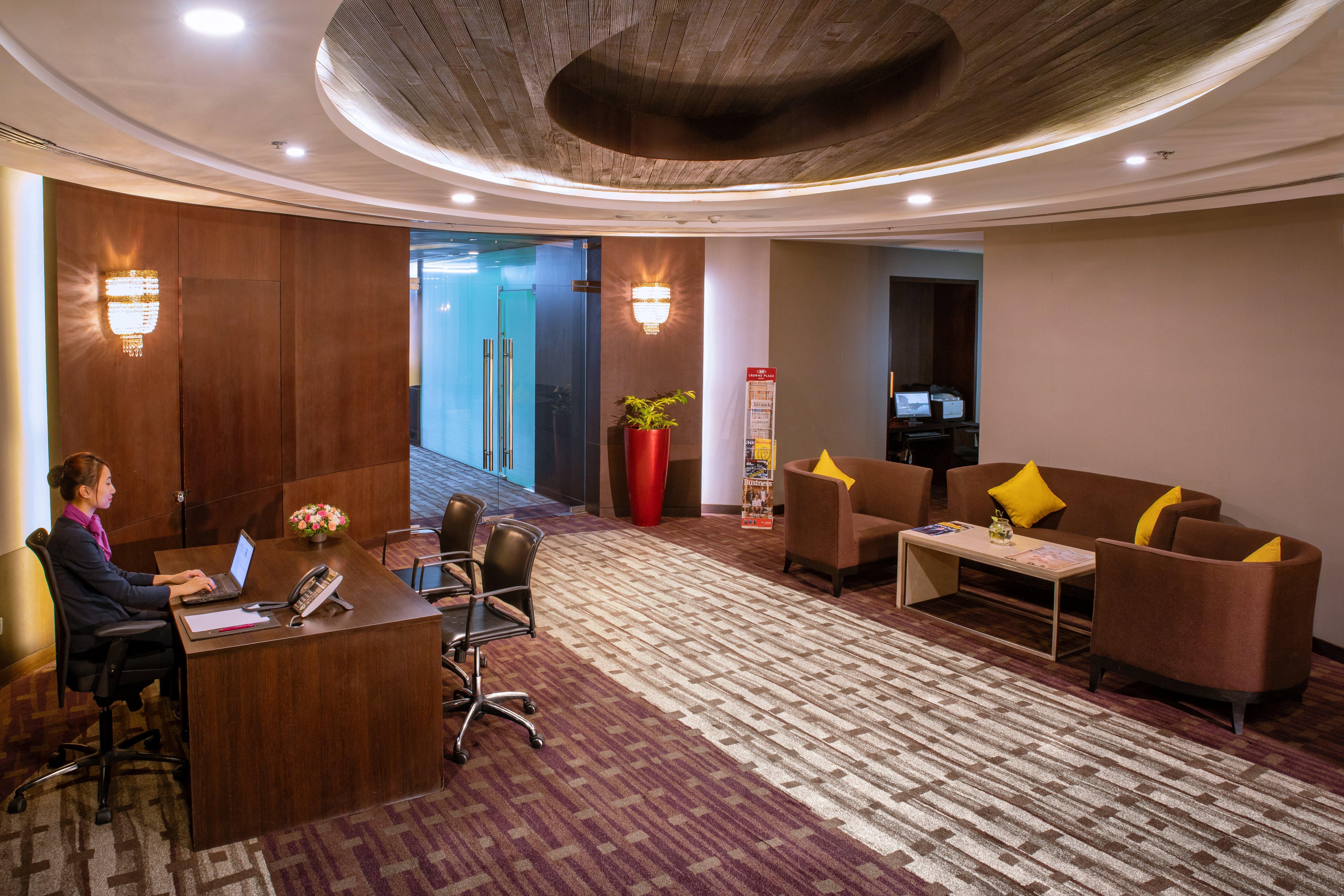 Crowne Plaza By Ihg Hotel Kochi