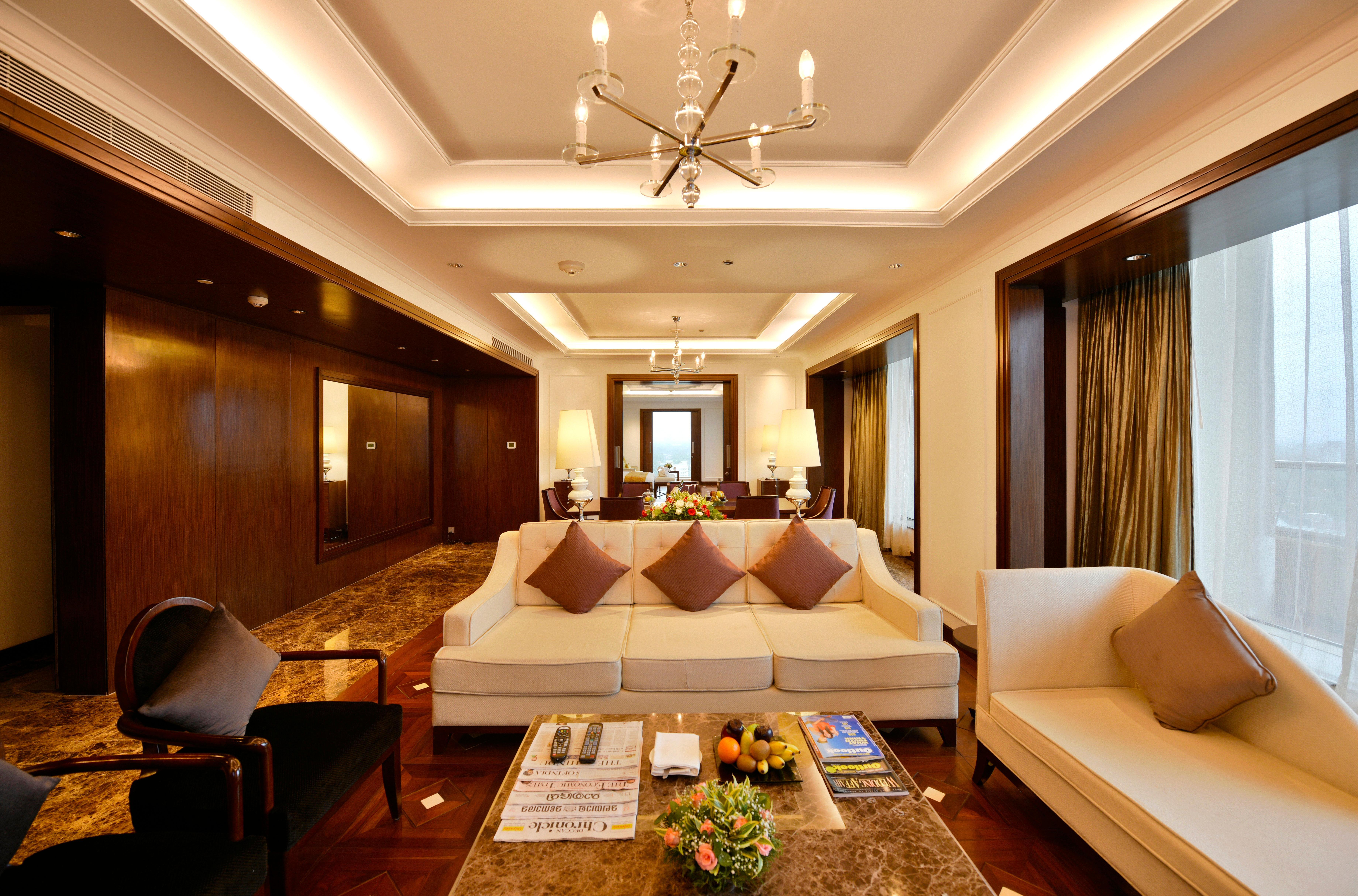 Crowne Plaza By Ihg Hotel 5*