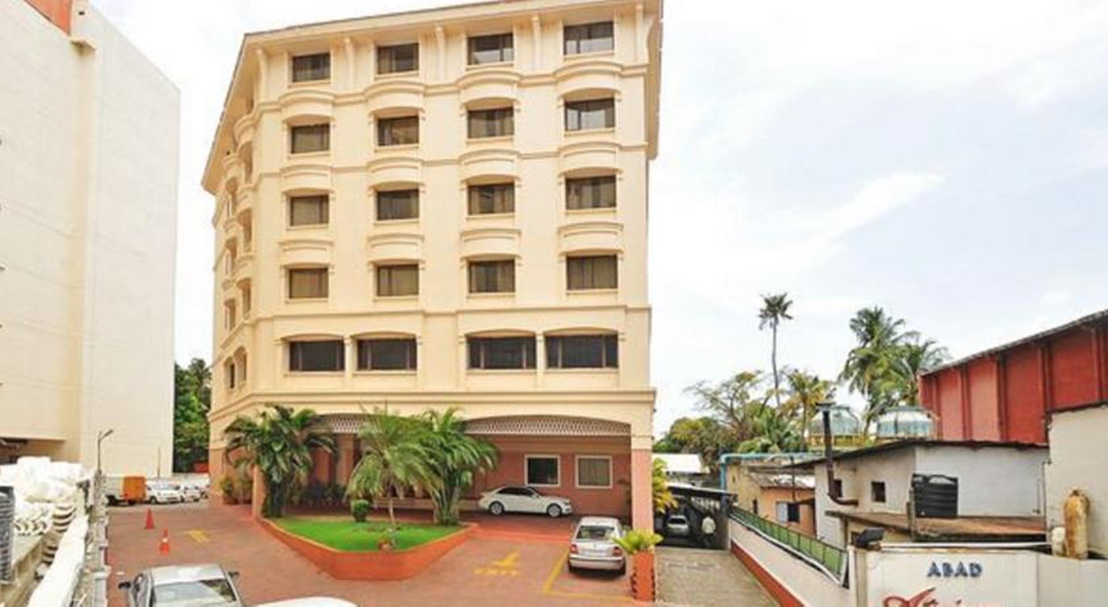 Abad Atrium Hotel 4*