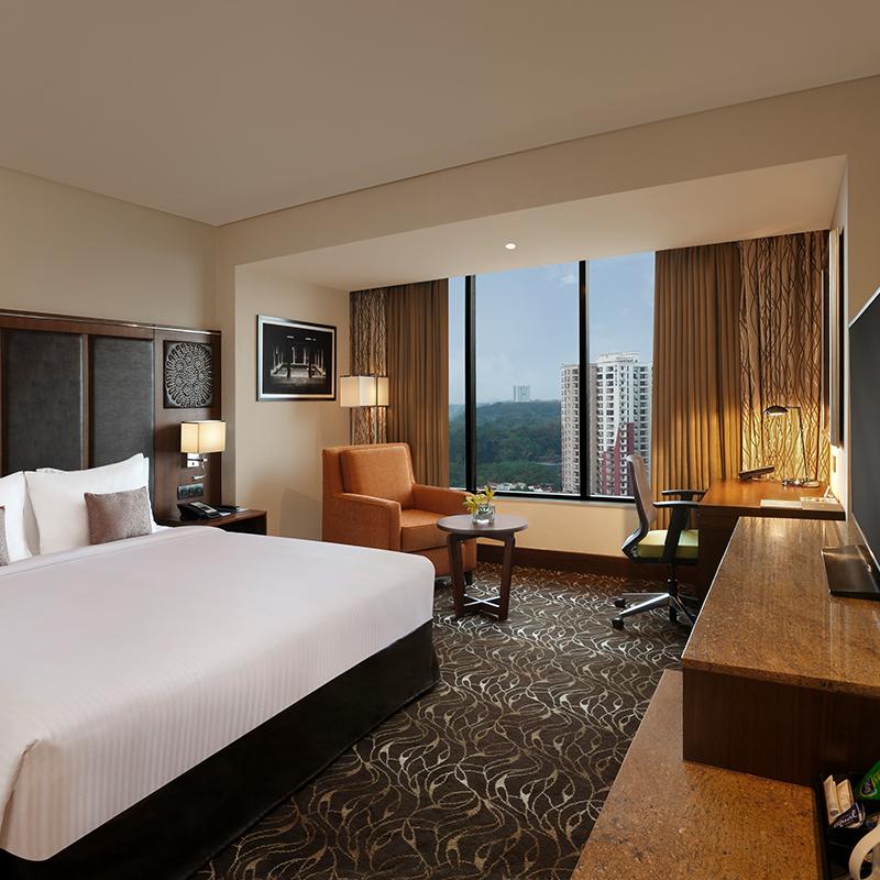Hotel Novotel Infopark 5*