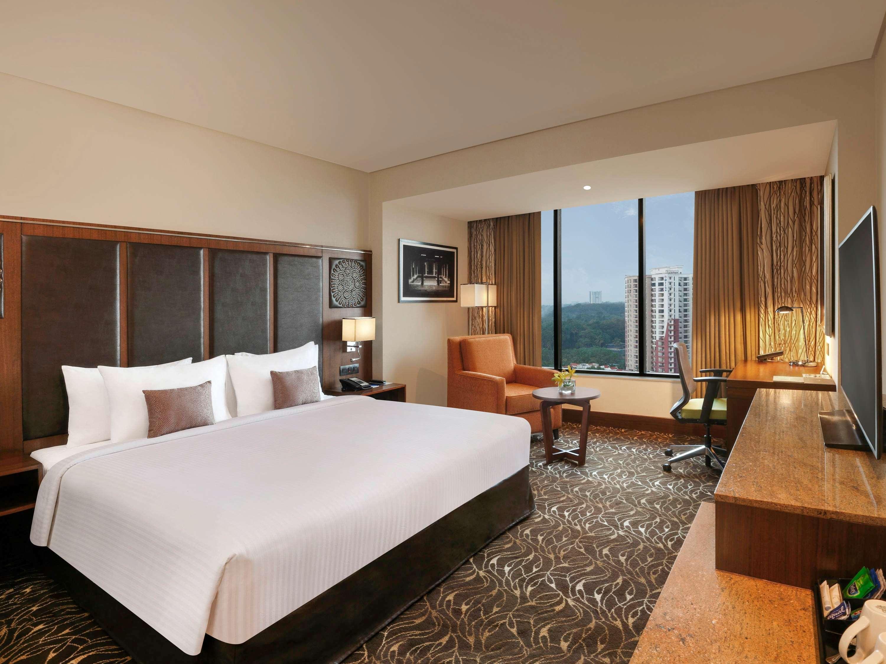 Novotel Infopark Hotel 5*