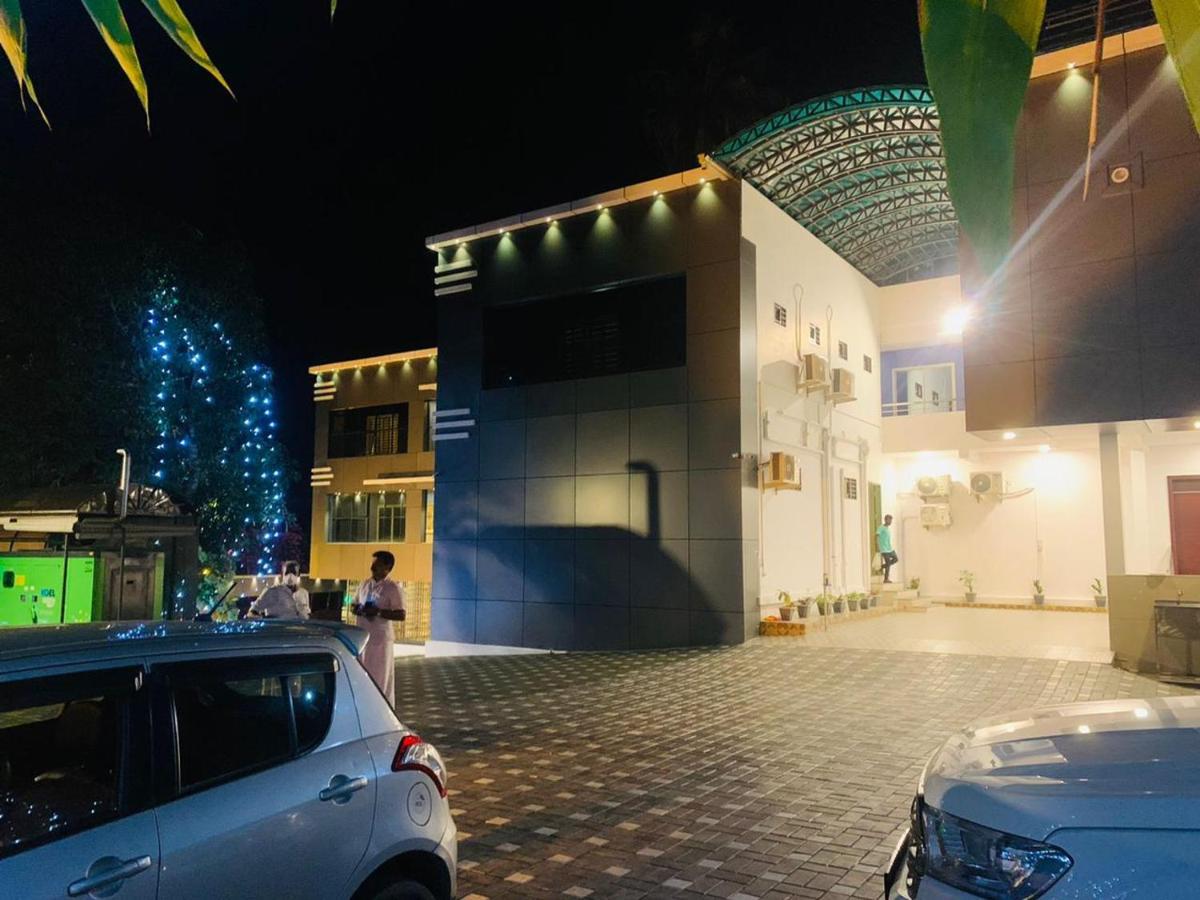 Hotel Emerald Royal Residency 3*