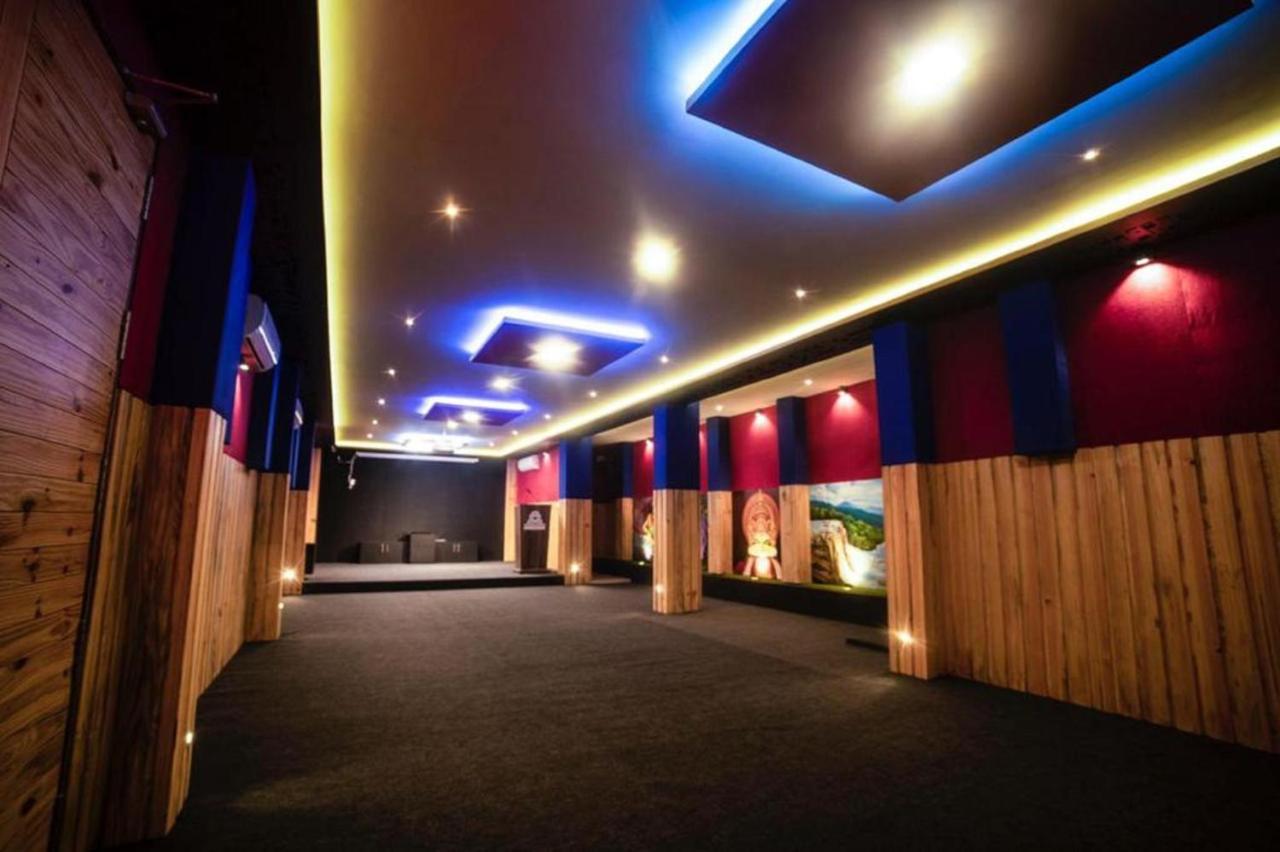 Emerald Royal Residency Hotel Kochi