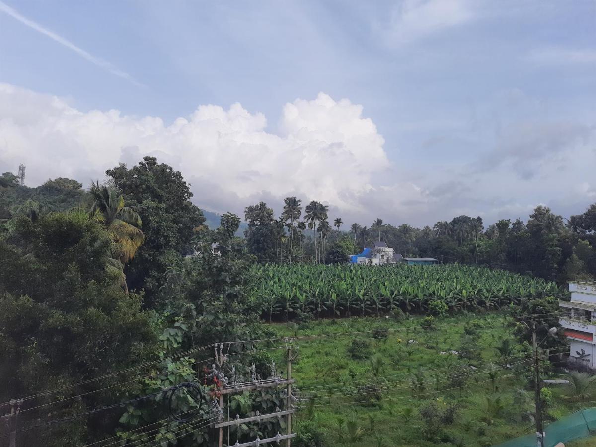 Emerald Royal Residency 3*