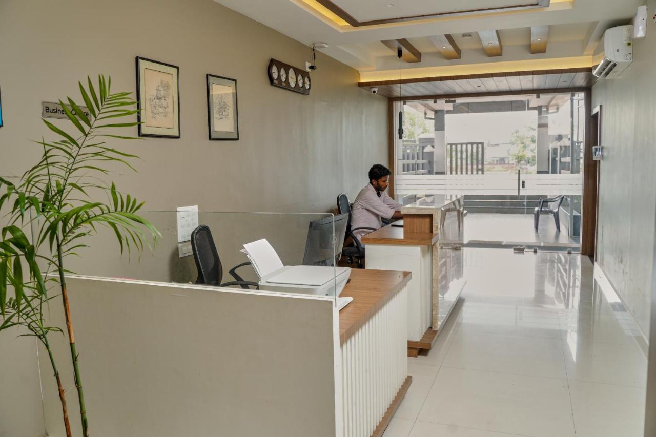 Gino Tourist Hotel 3*