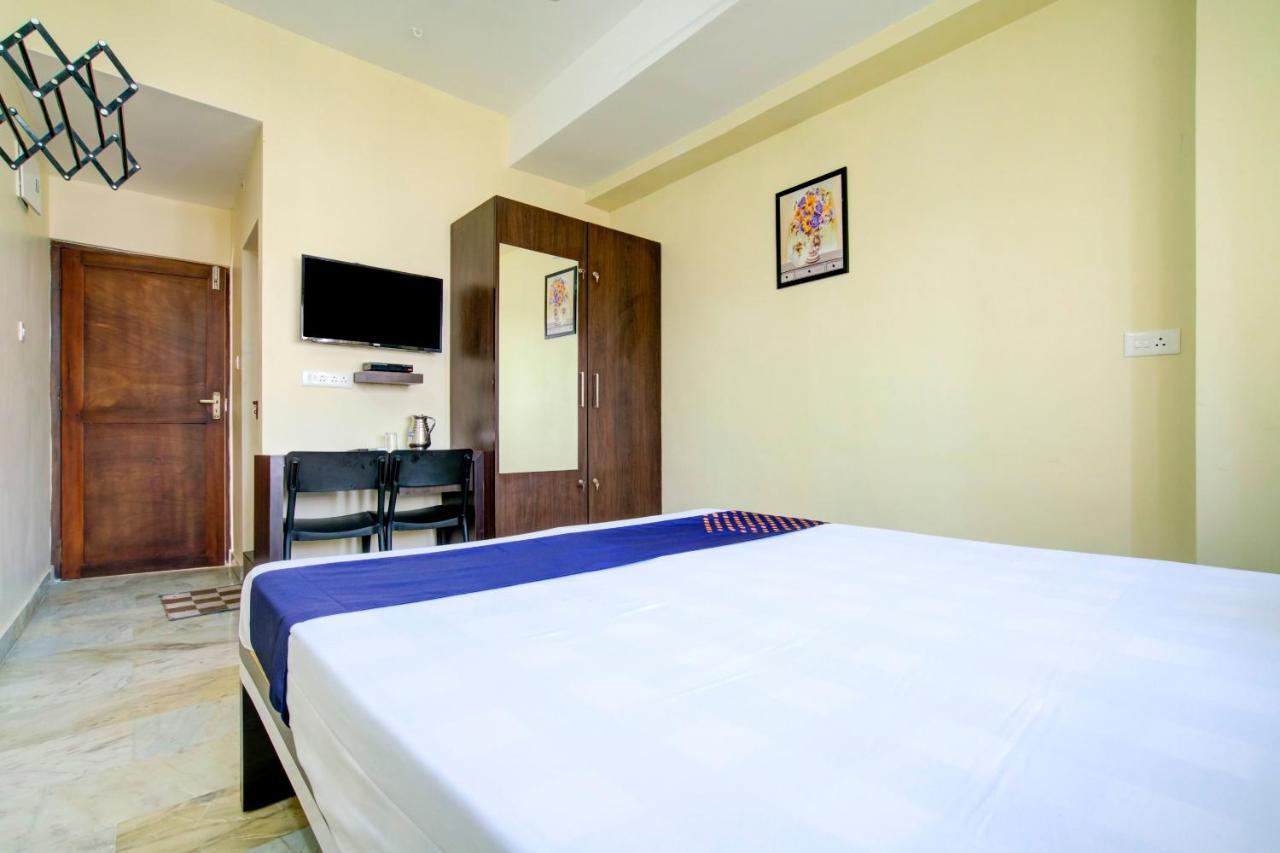 Spot On 77576 Thomson Hotel Kochi