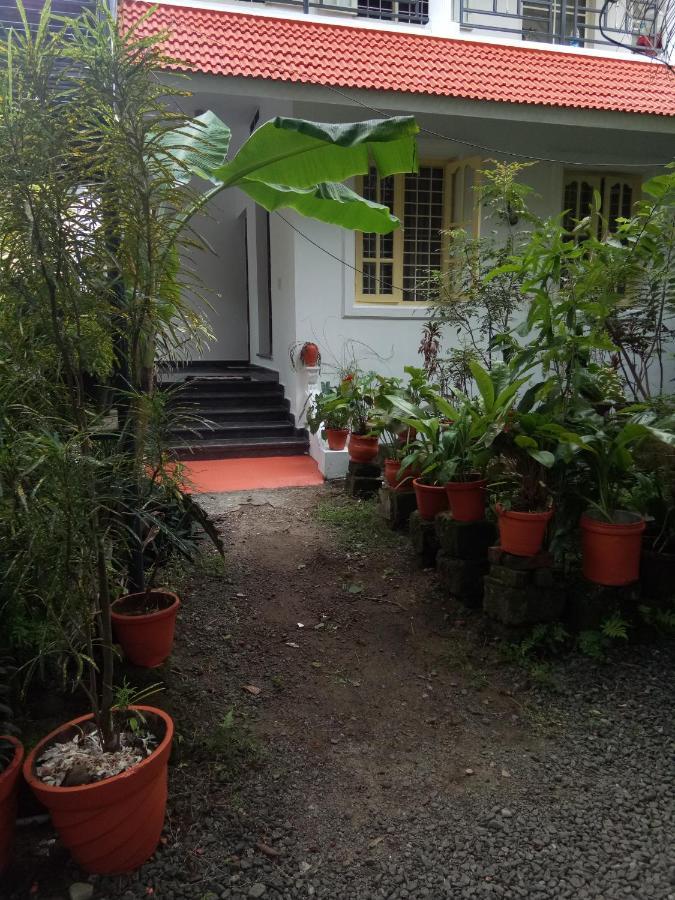 Coconut Grove * Kochi