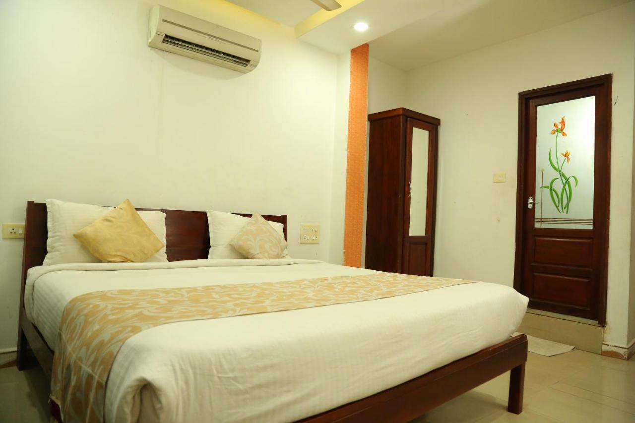 Malabar Plaza Hotel Kochi
