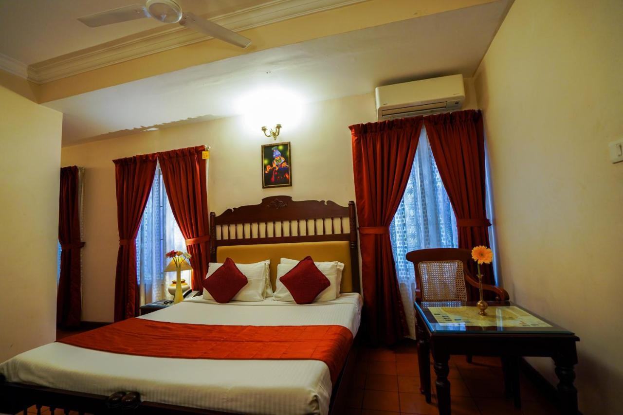 Arches Hotel
