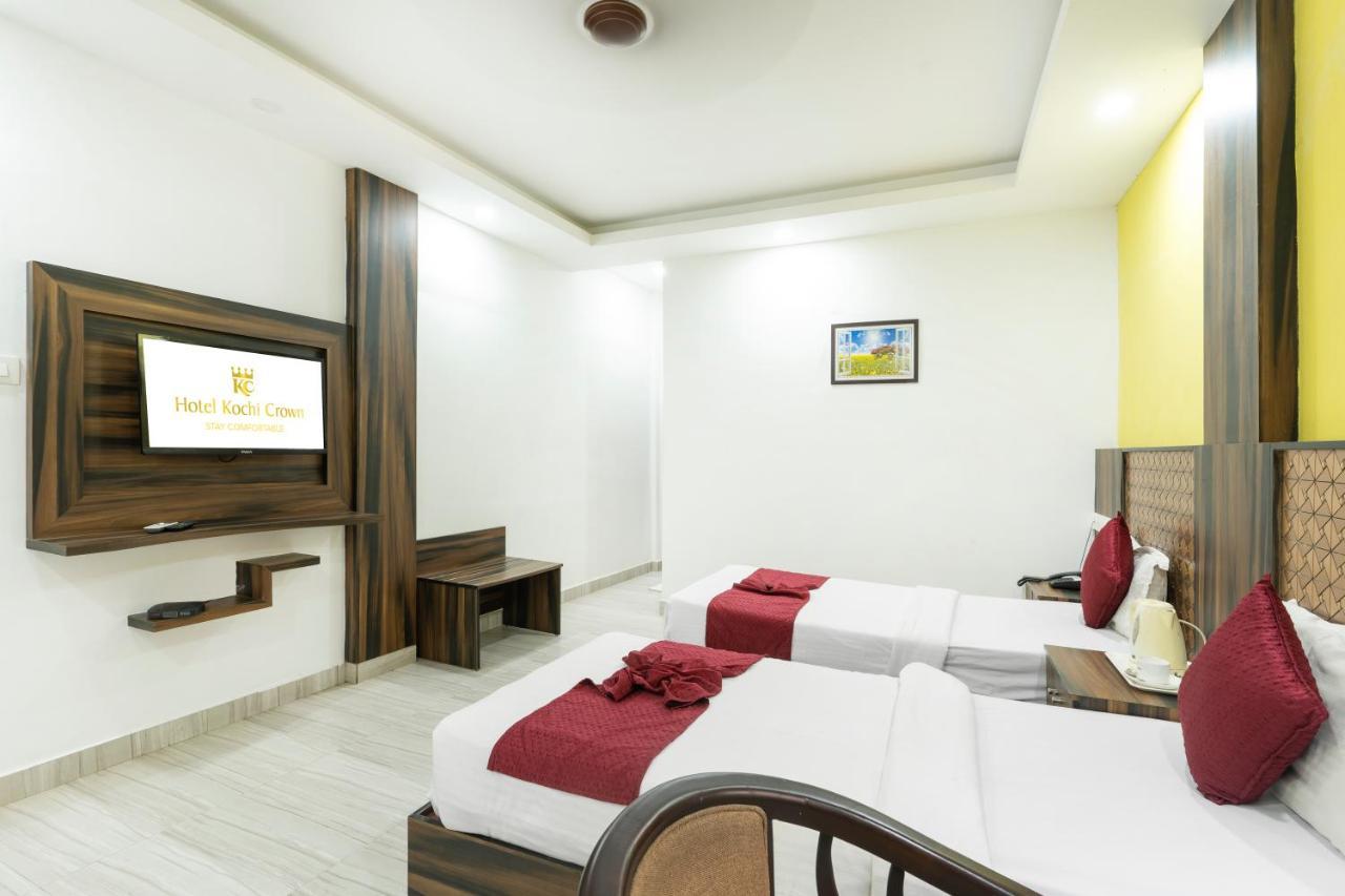 Crown Hotel 3*