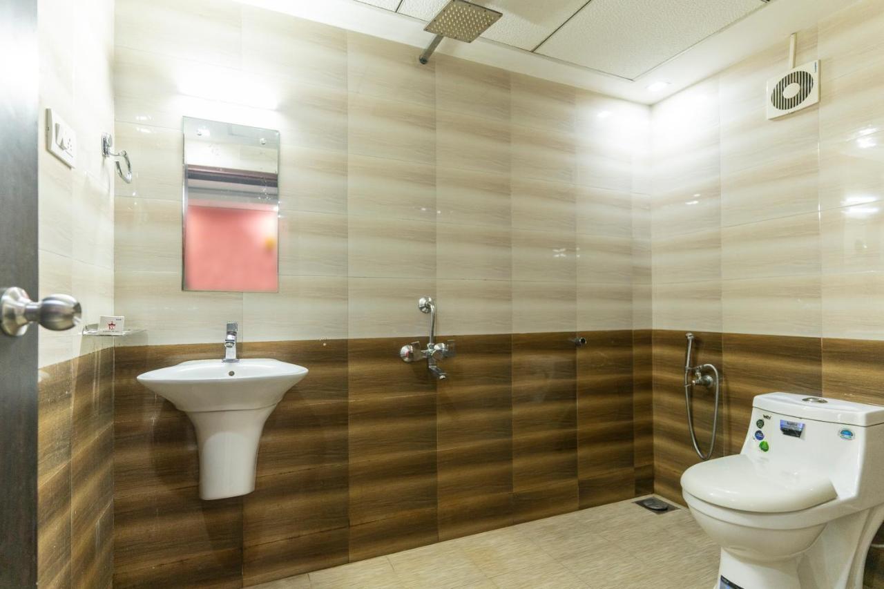 Crown Hotel 3*