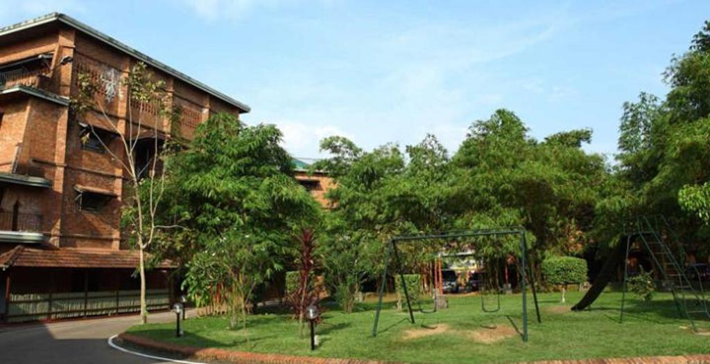 Bth Sarovaram Hotel