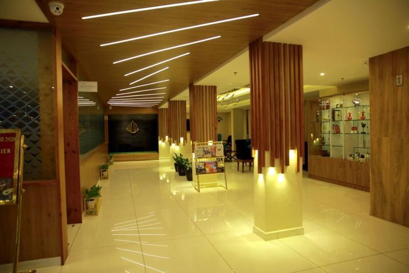 D'chandelier Kochi
