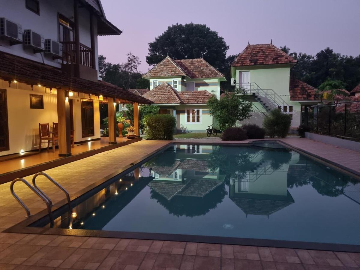 Vajra Ayurveda And Yoga Retreat Kochi