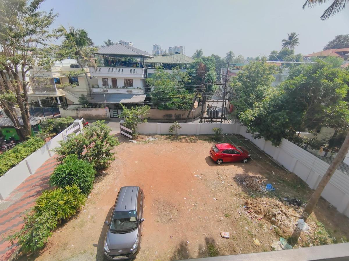 Retaj Residency * Kochi
