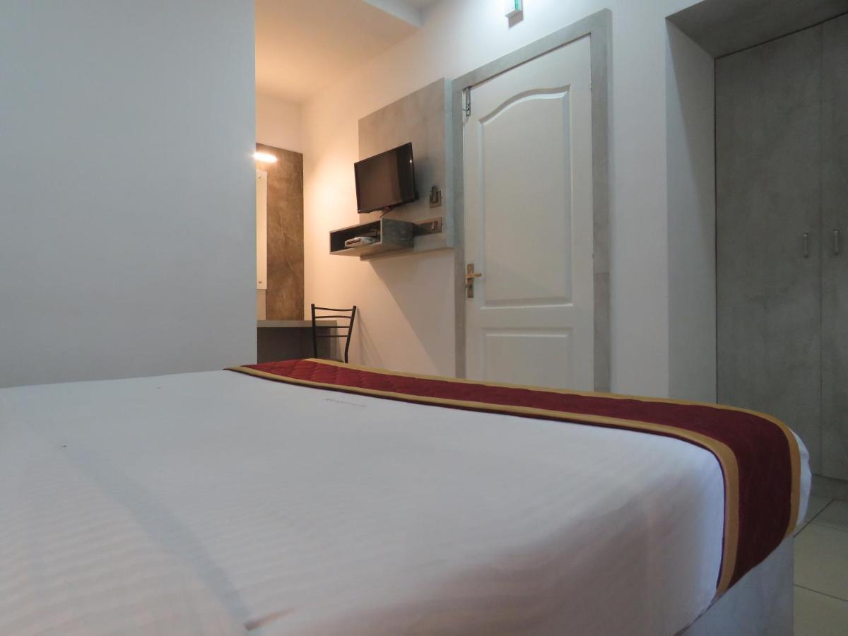 Reegate Near South Railway Station Hotel Kochi
