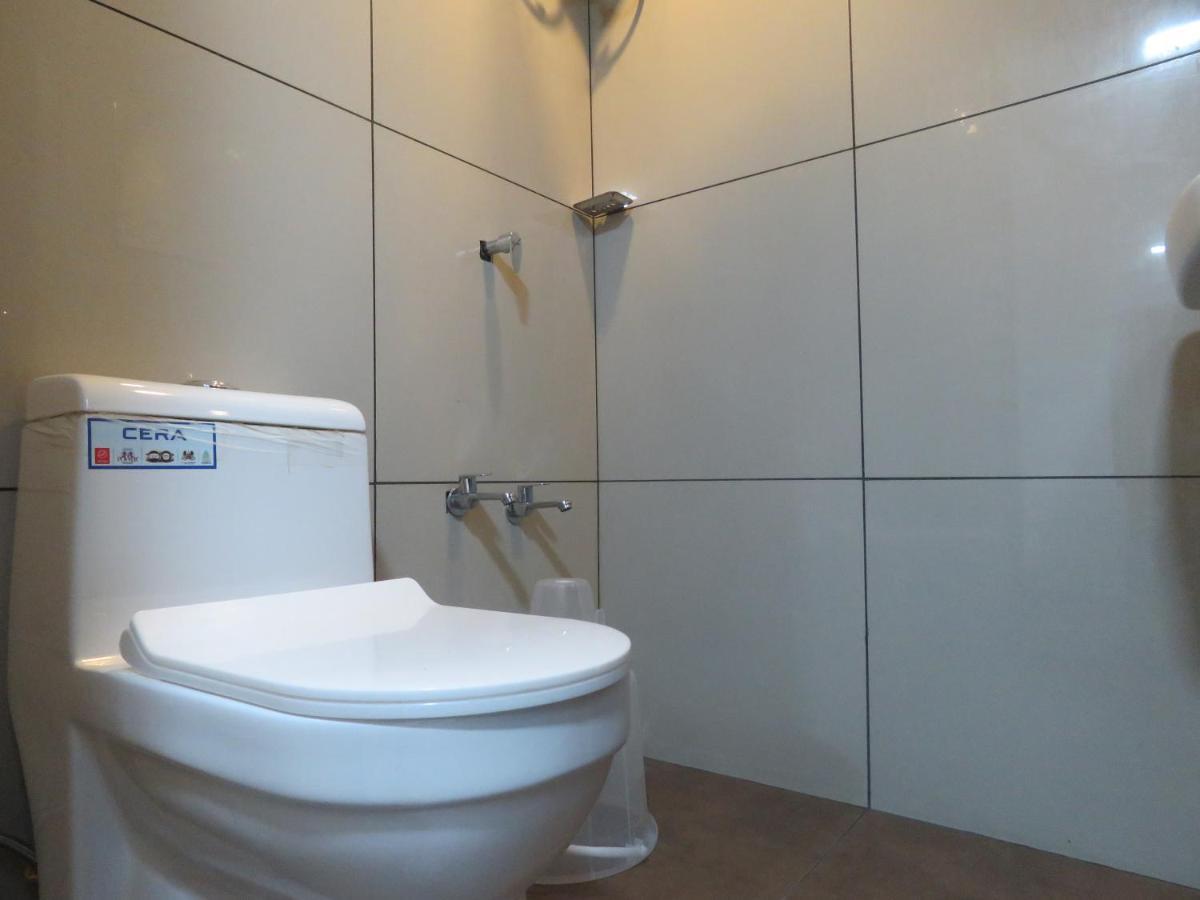 Hotel Reegate Near South Railway Station 3*