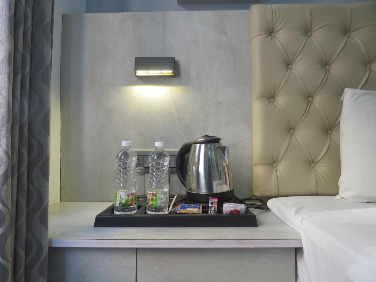 Hotel Reegate Near South Railway Station 3*