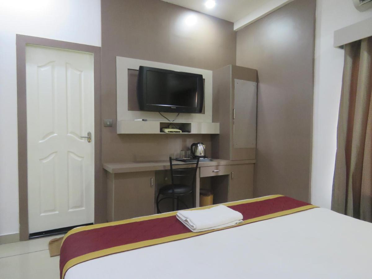 Hotel Reegate Near South Railway Station