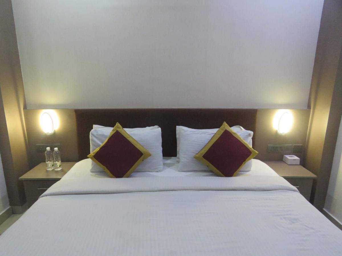 Hotel Reegate Near South Railway Station
