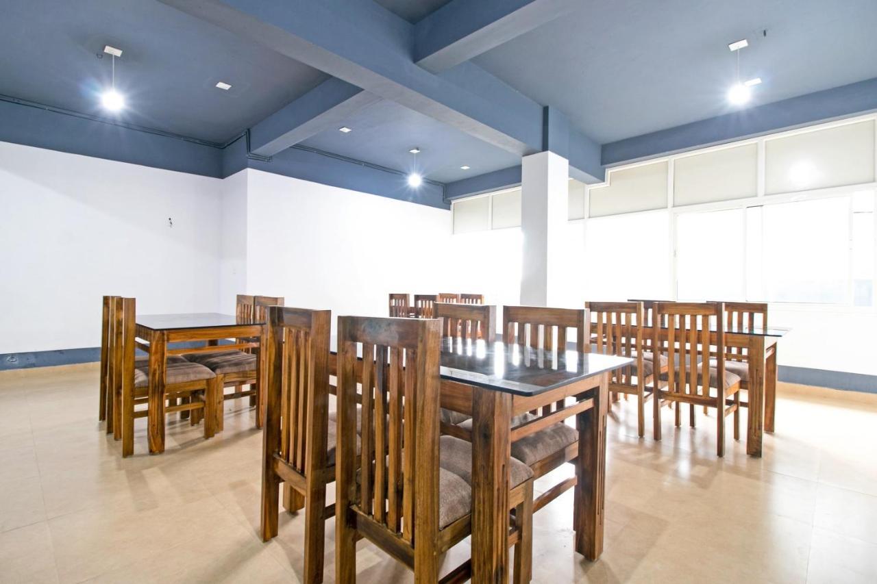 Collection O Aramam Executive