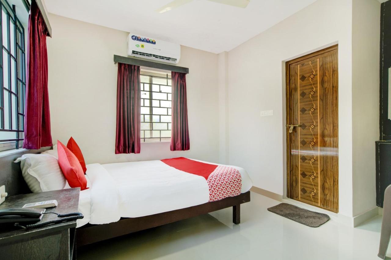 Hotel Flagship Saligram Residency