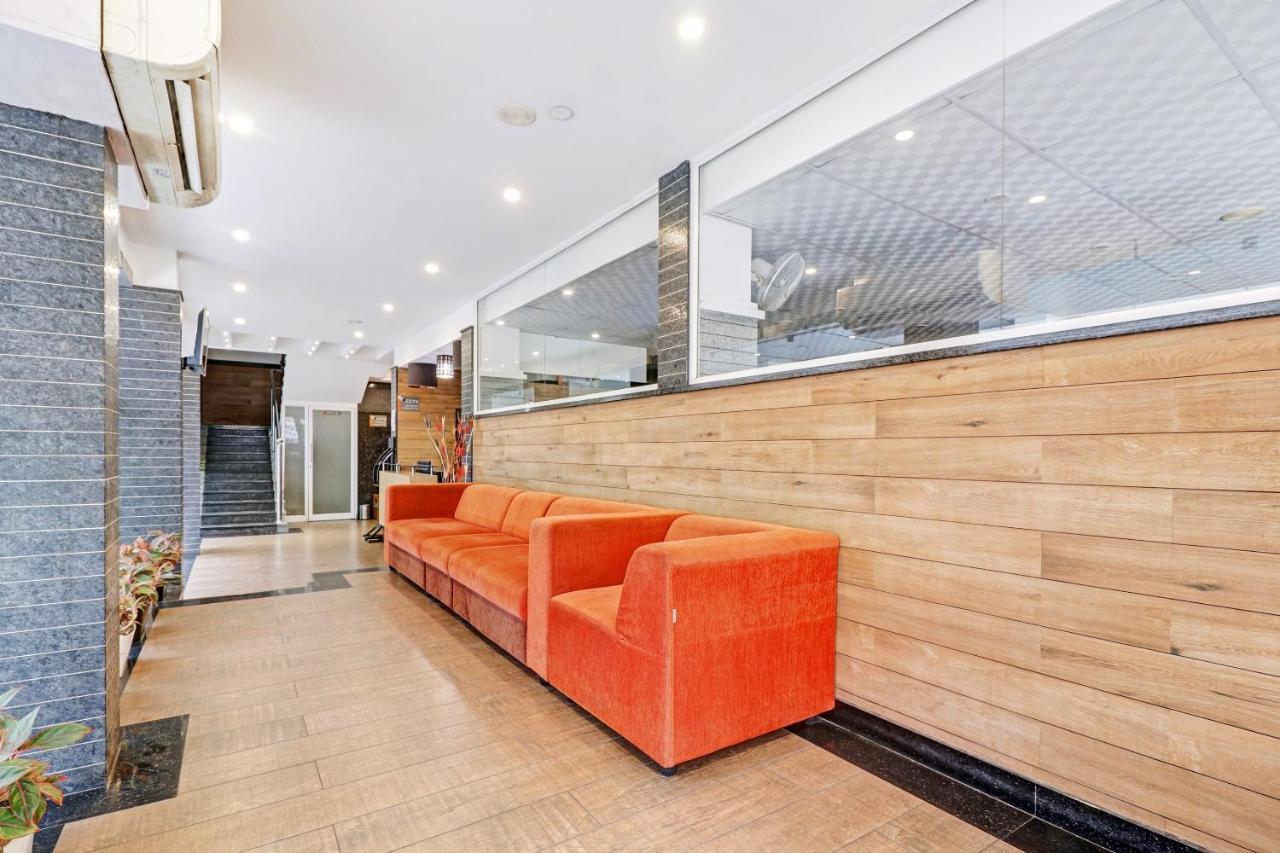 Oyo Townhouse 595 Majestic Hotel 4*