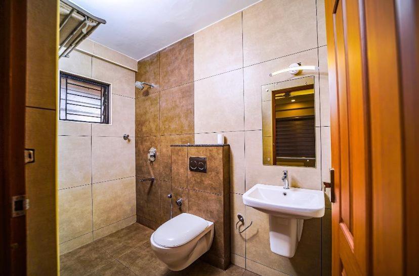 Hotel Nujoom &