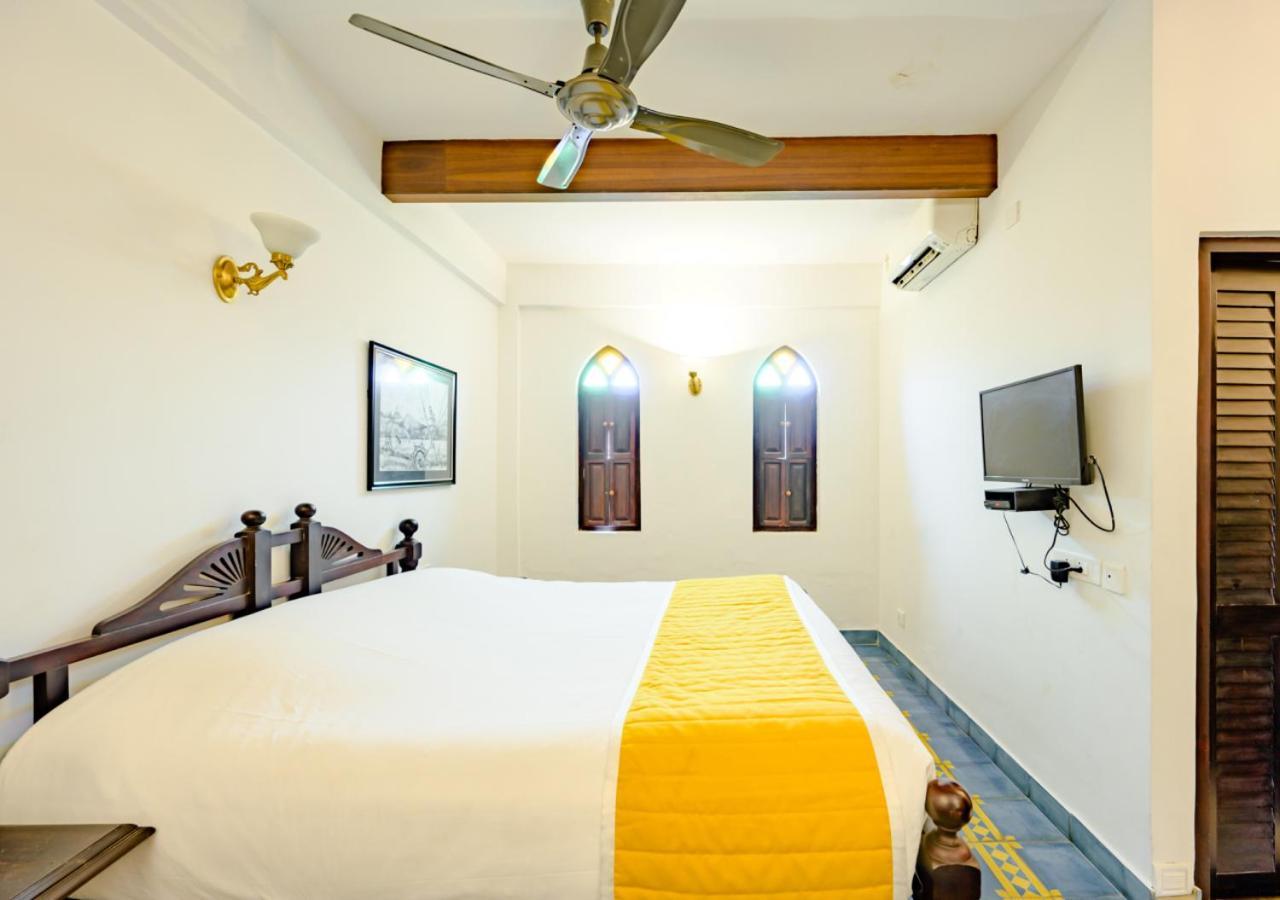 Bloom Boutique Waterfront Hotel