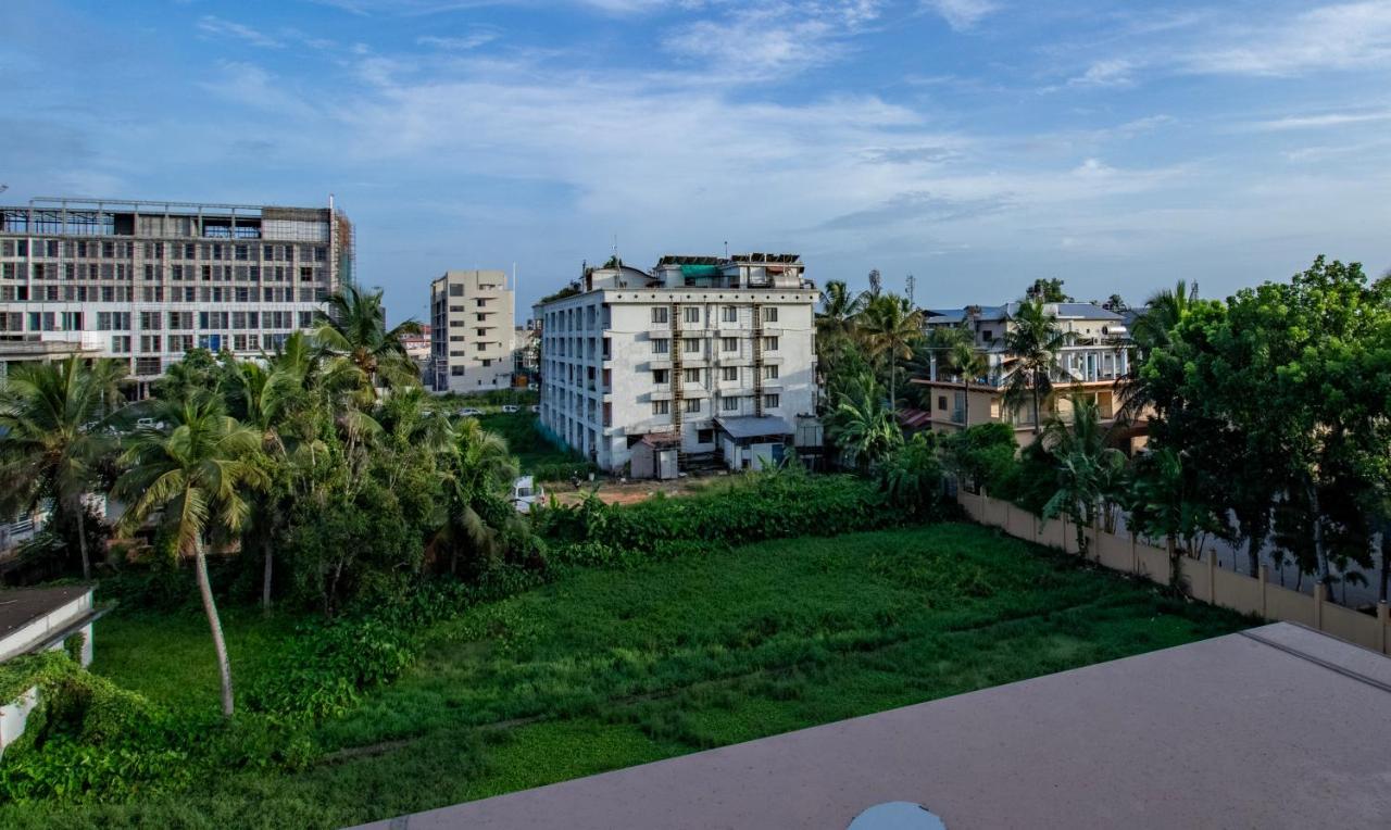 Hotel Treebo Amigos Residency Cochin Airport