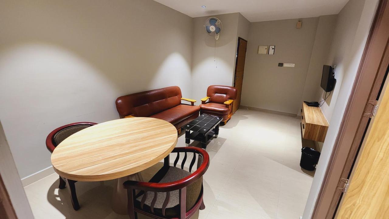 Muziris Manor Residency *