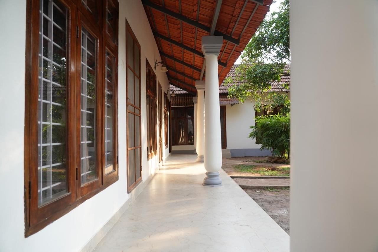 Alfred Place Hotel 2*