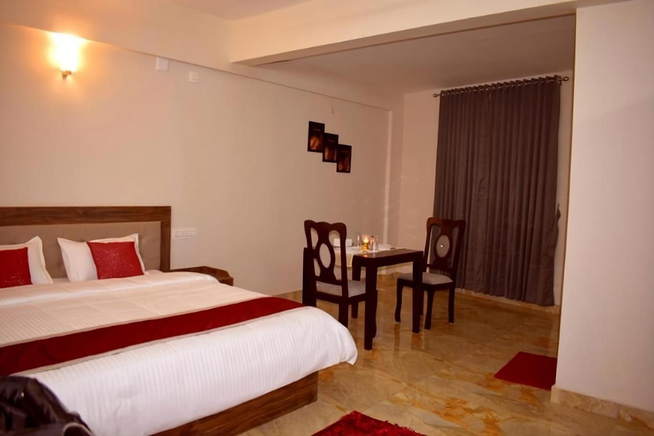 Hotel Oryx Homes Kochi