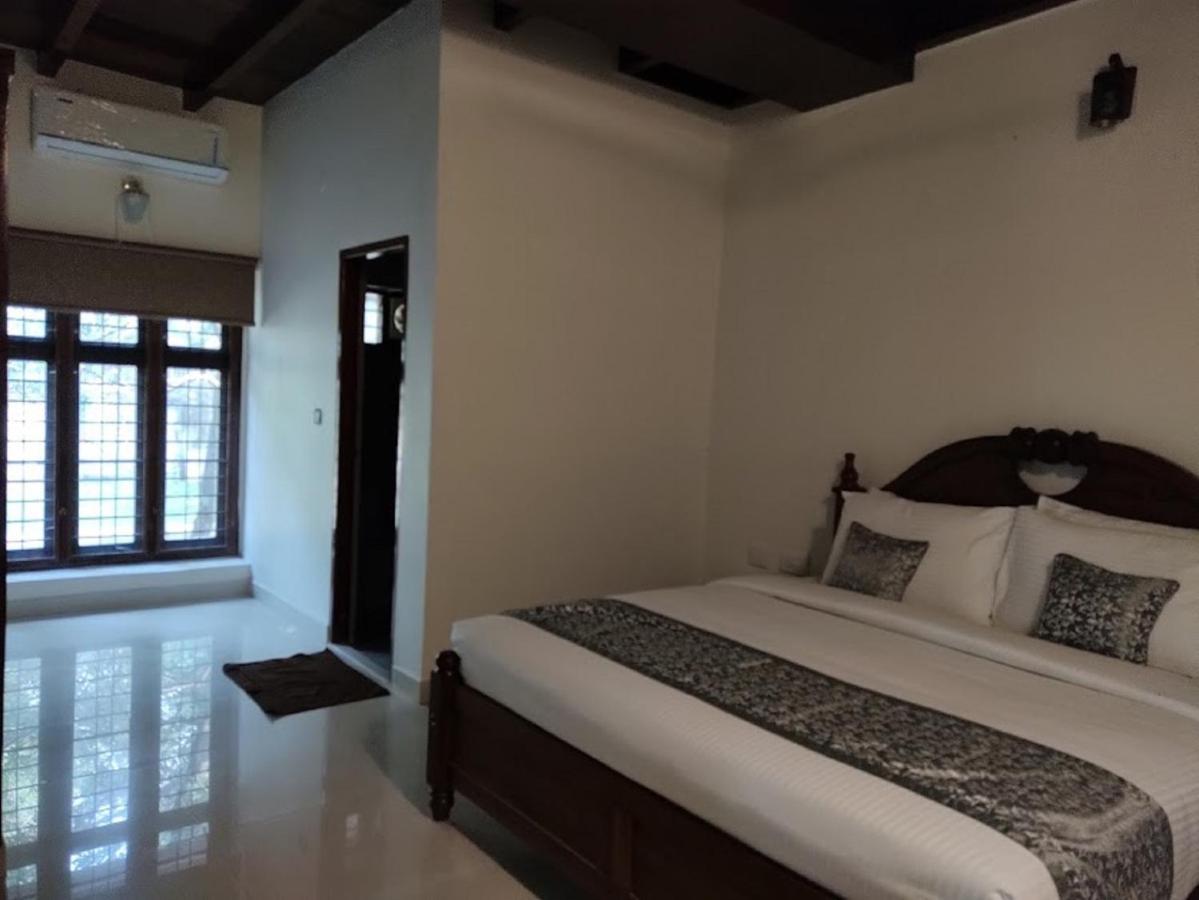 Alfred Place Hotel