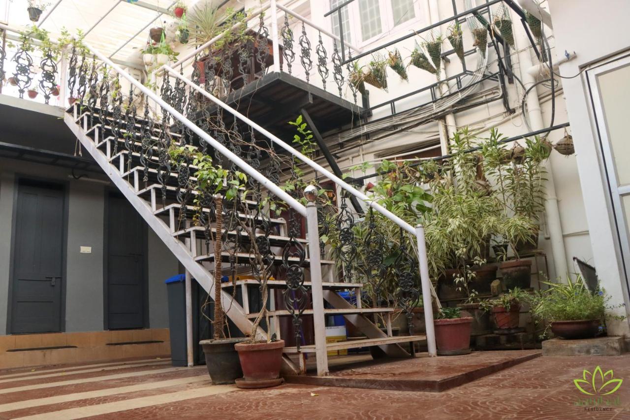 Lodge Aambal Residency Kochi