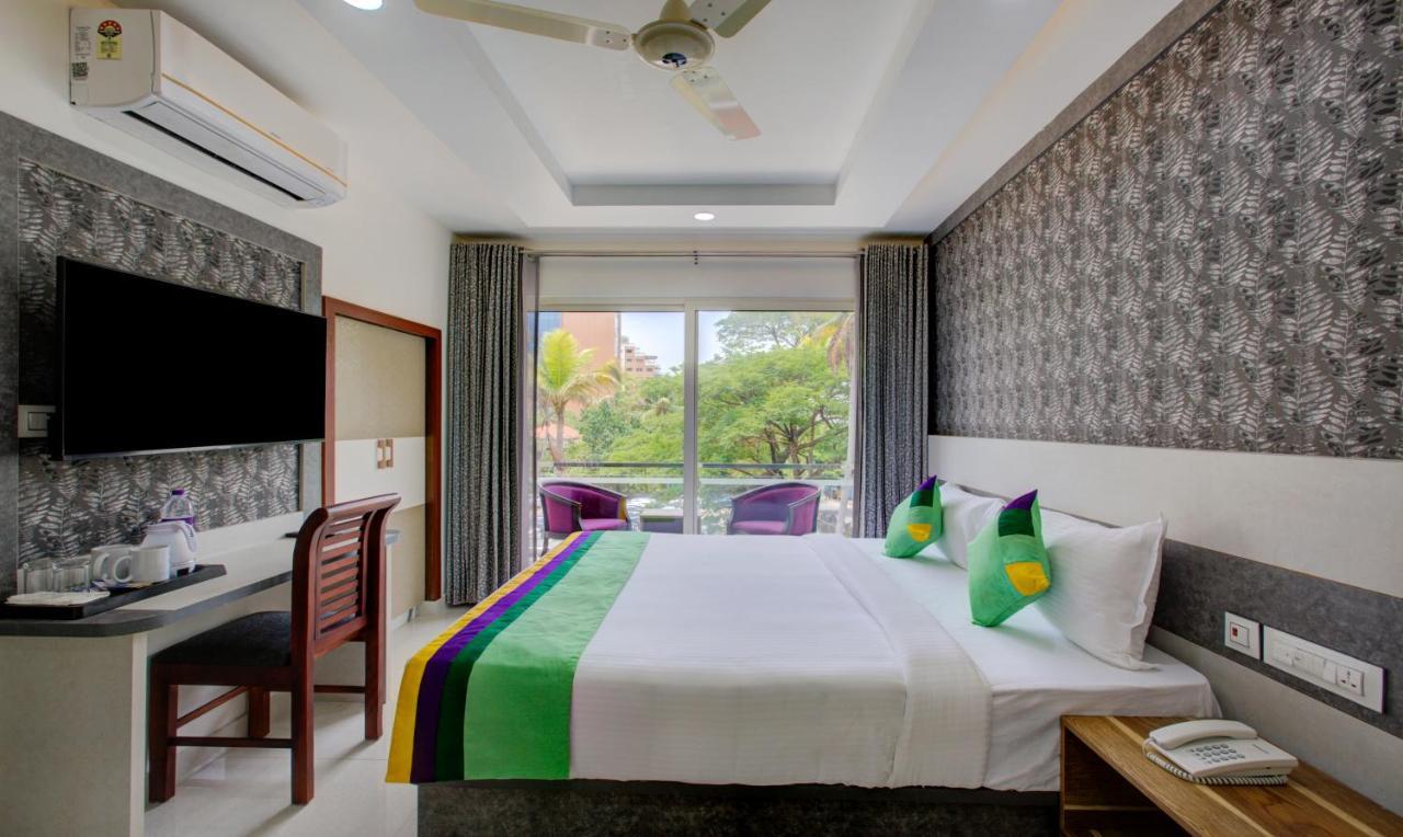 Treebo Shore Residency, 290 M From Lakeshore Hospital Hotel