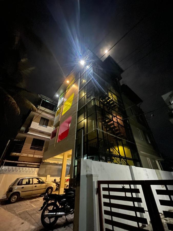 Hotel Uniro & Packages Kochi