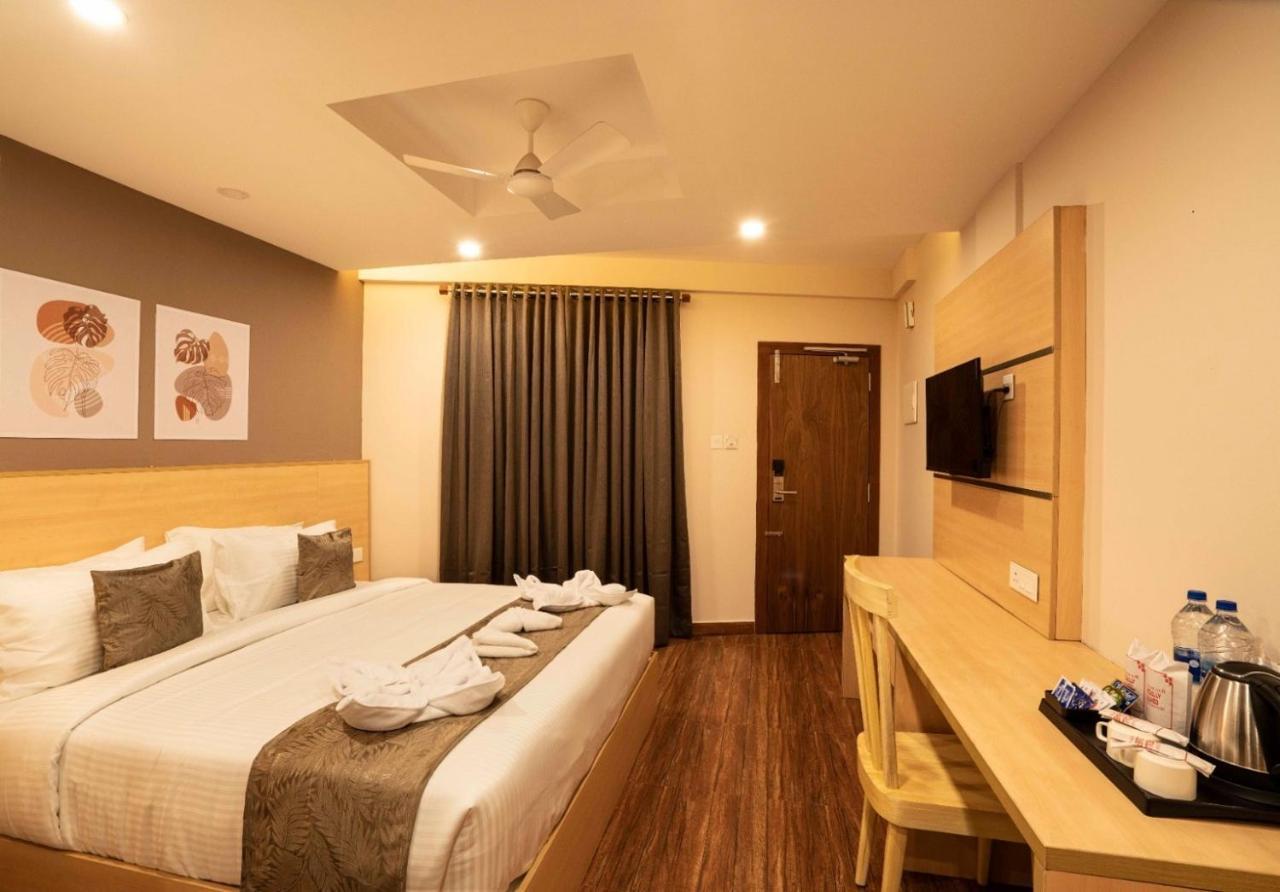Hotel Address7