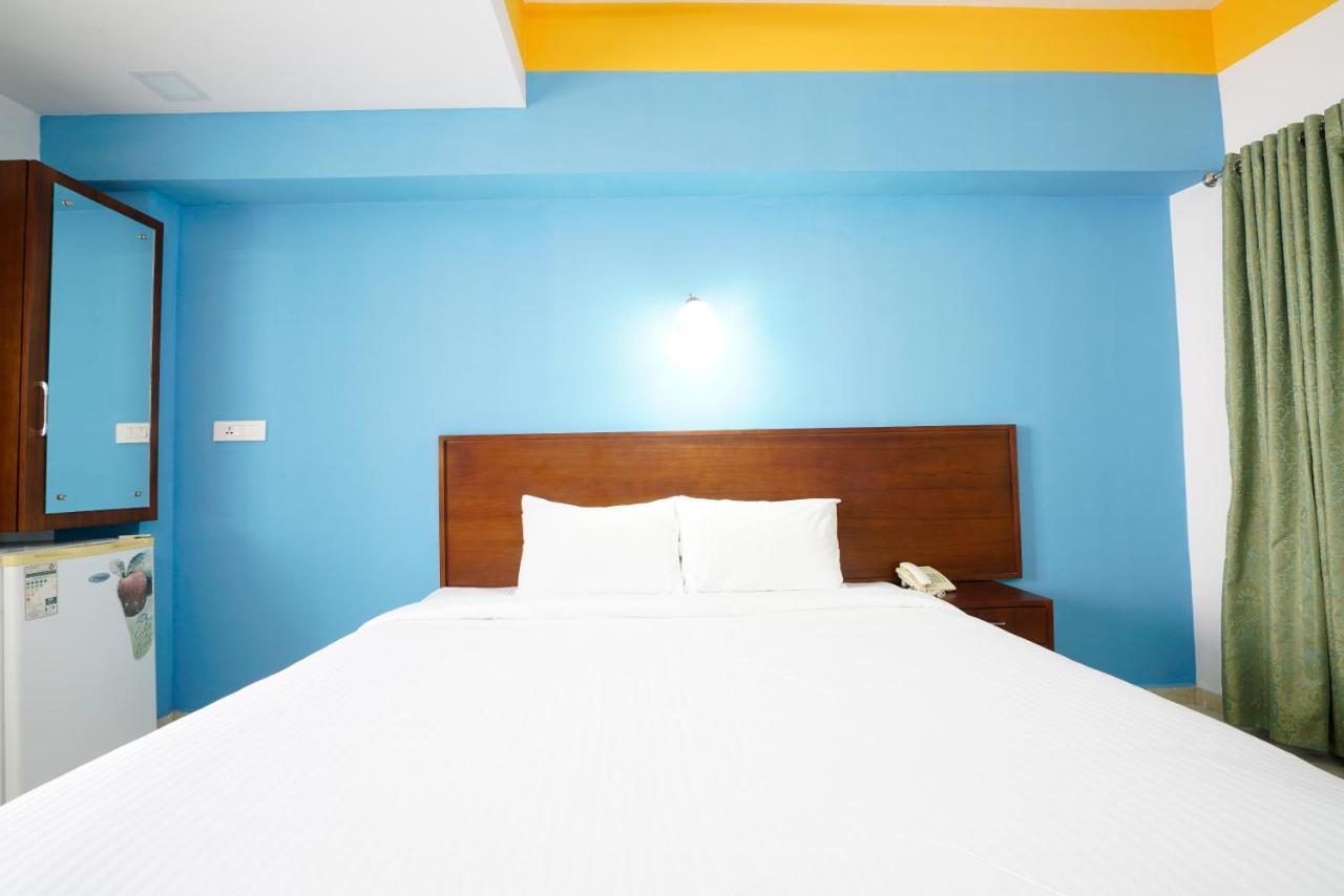 Signature Cochin Hotel