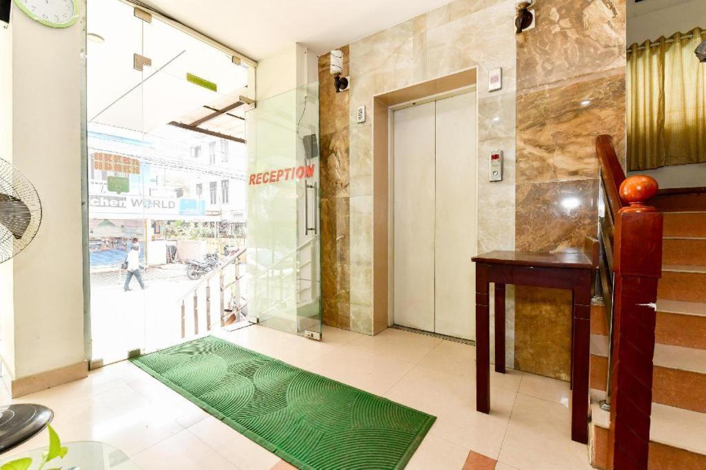 Hotel Metro Business