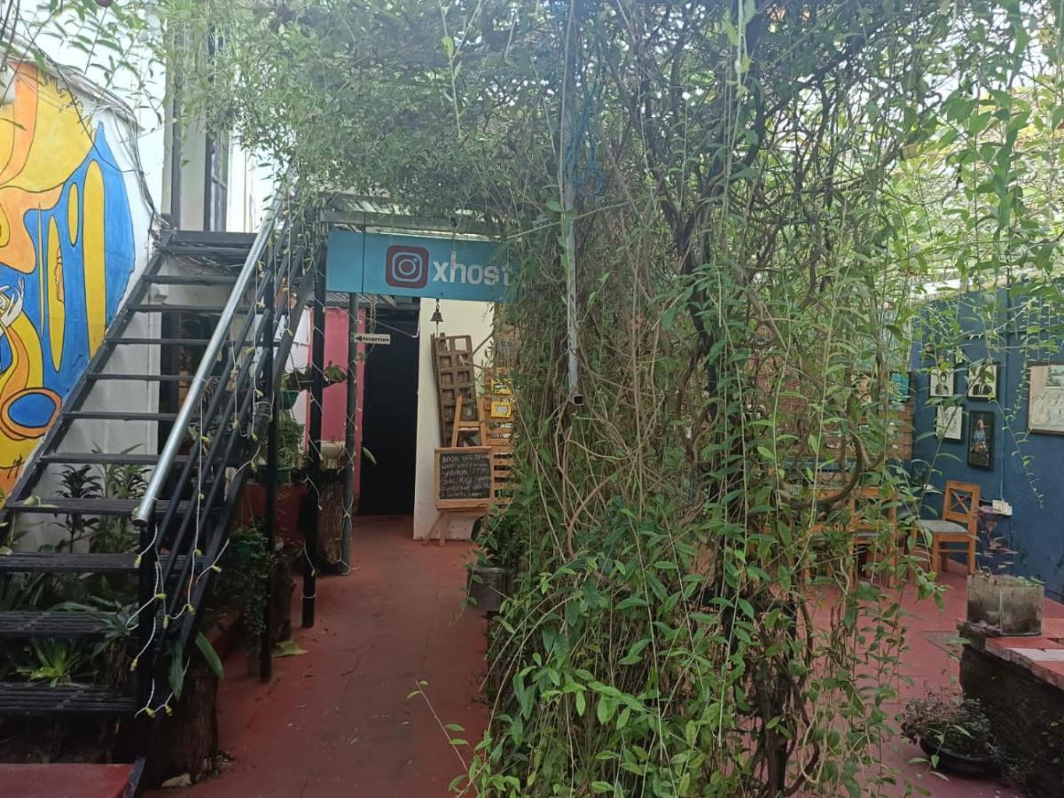 Xhostel * Kochi